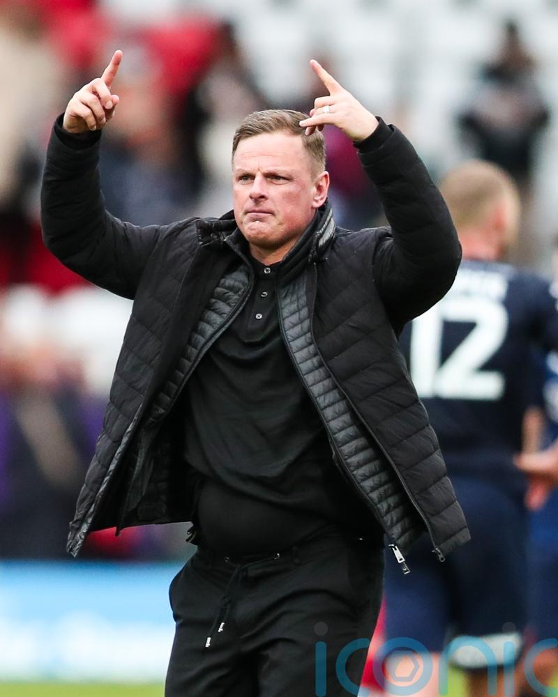 Richie Wellens delighted after &lsquo;complete performance&rsquo; from Leyton Orient