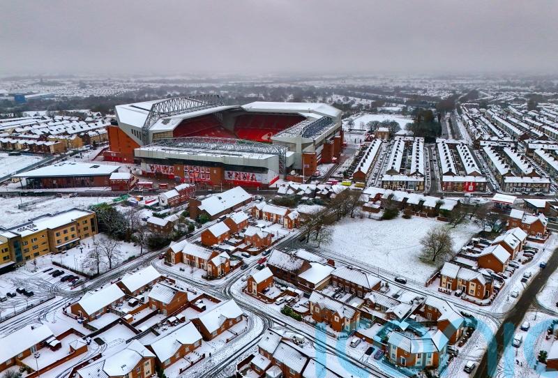 Liverpool-Man Utd goes ahead at Anfield after safety meetings due to heavy snow