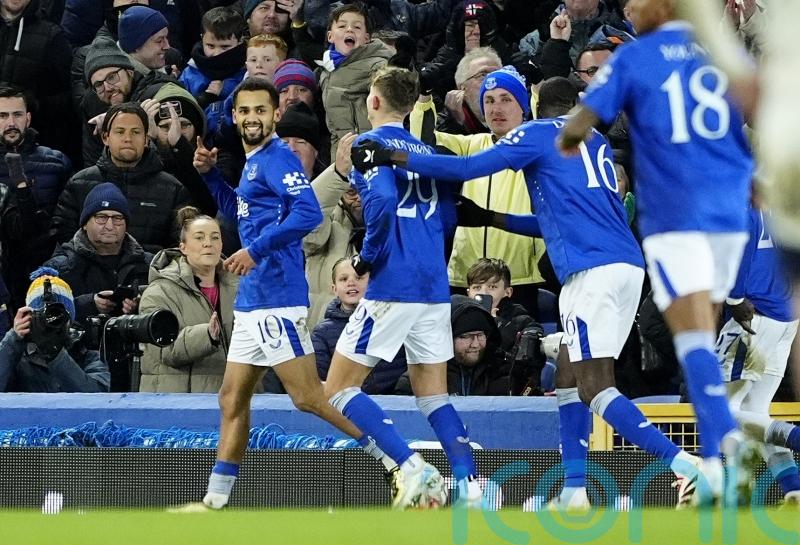 Everton react to Sean Dyche exit with cup win as David Moyes prepares to return