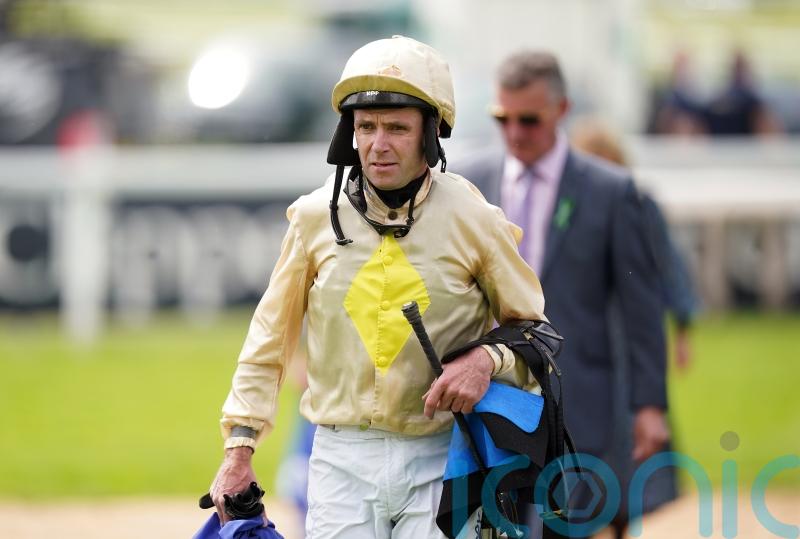 Apiarist pounces late to snatch Chelmsford spoils