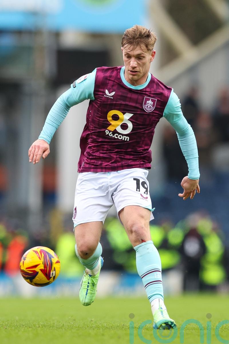 Zian Flemming&rsquo;s extra-time brace helps Burnley see off Reading in FA Cup