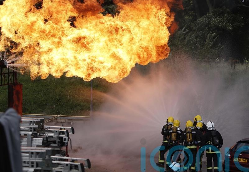 Brisbane bring the Heat &ndash; fire in DJ booth stops play at the Gabba