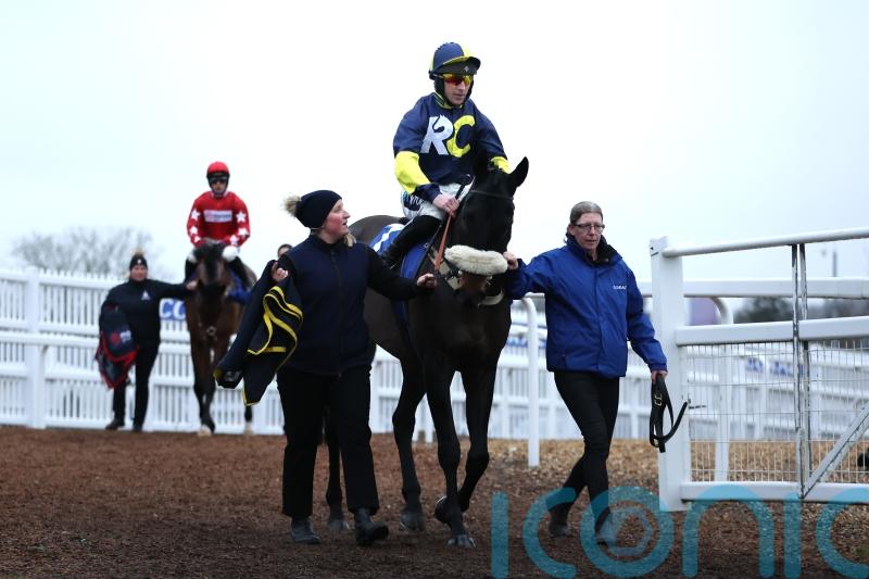 Snowden aiming Wendigo at Albert Bartlett assignment