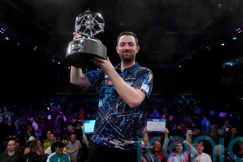 Luke Humphries beats Jonny Clayton in last-leg decider to win World Masters