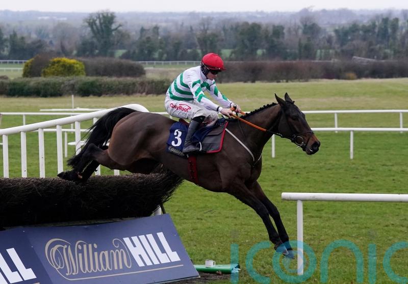 Better Days Ahead holds off stablemate Stellar Story at Navan