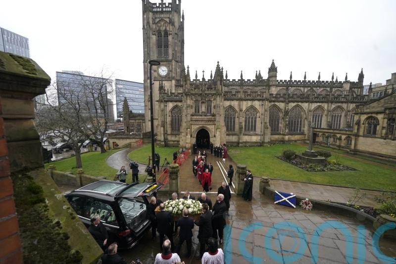 One of the greatest &ndash; Sir Alex Ferguson leads tributes at funeral of Denis Law