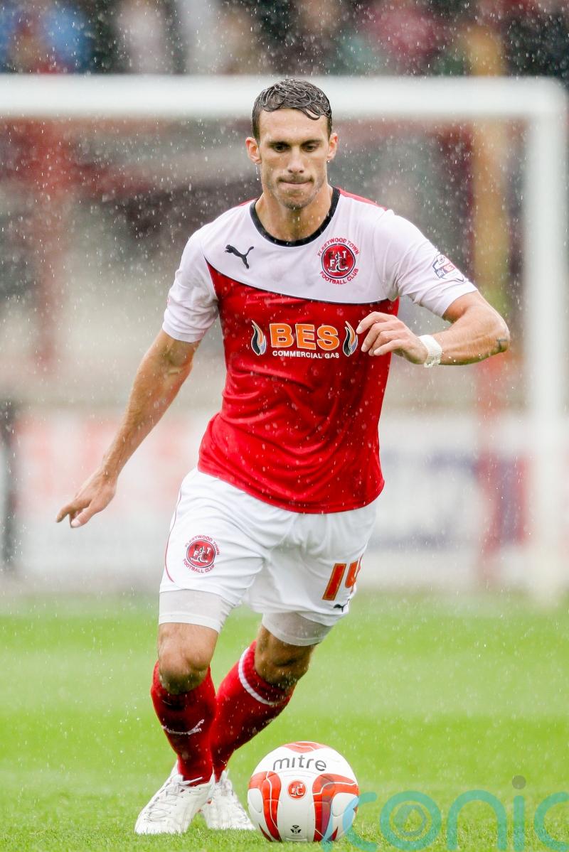 Late Liam Hogan own goal earns a point for Southend against Rochdale