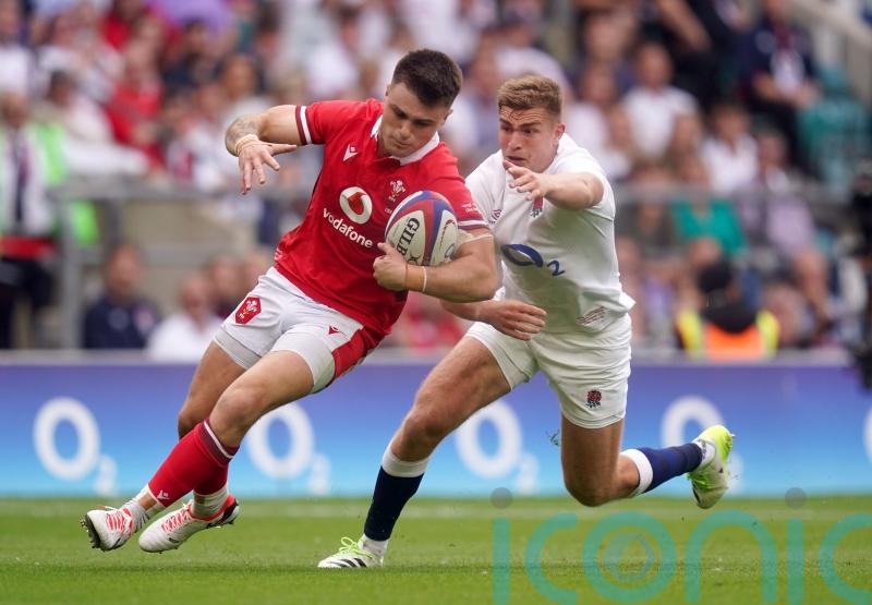 Joe Roberts starts on wing for first time as Wales face England