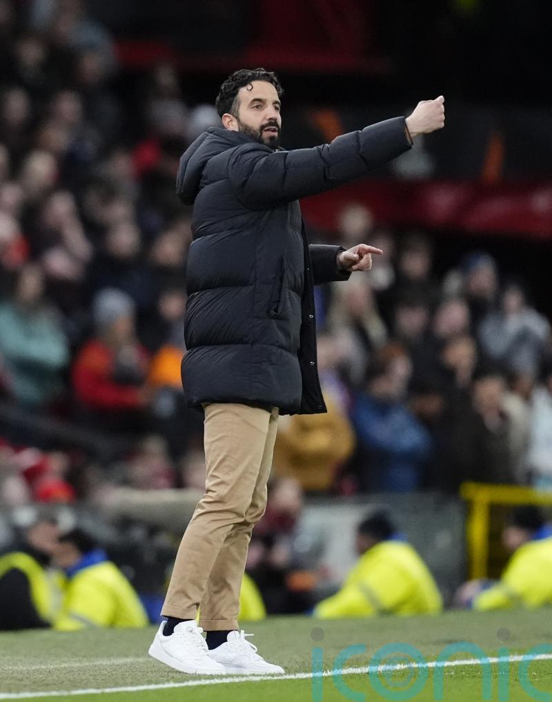 Ruben Amorim says Man Utd must help &lsquo;perfect captain&rsquo; Bruno Fernandes win titles