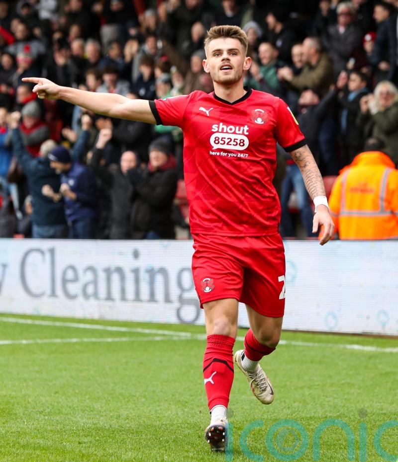 Charlie Kelman at the double to end Orient&rsquo;s run of defeats