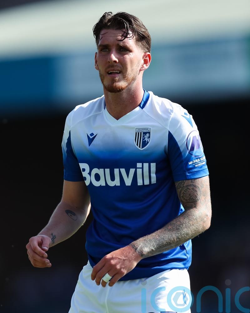 Barrow strike twice late on to rescue point at promotion-chasing AFC Wimbledon