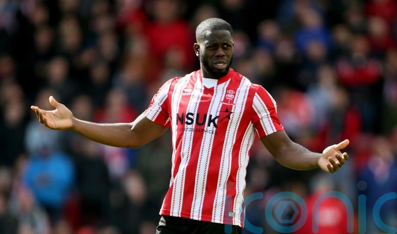 Braintree end Barnet&rsquo;s unbeaten run as John Akinde haunts former club