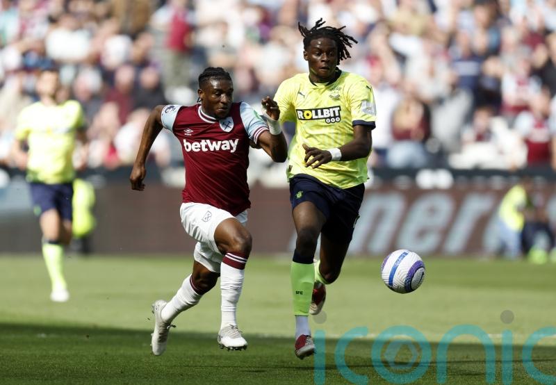 Southampton equal Derby&rsquo;s 11-point total with late draw at West Ham