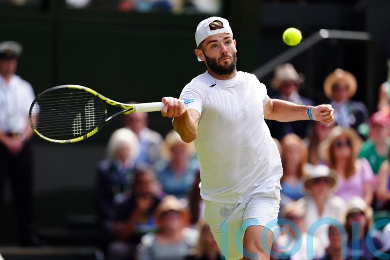 Jacob Fearnley loses to Grigor Dimitrov as Madrid Open resumes after power-cut