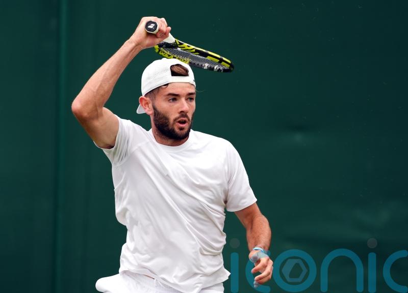 Jacob Fearnley loses and Jack Draper wins as Madrid Open resumes after power-cut