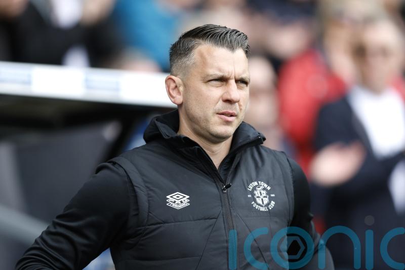 Matt Bloomfield apologises after &lsquo;painful day&rsquo; for Luton following relegation