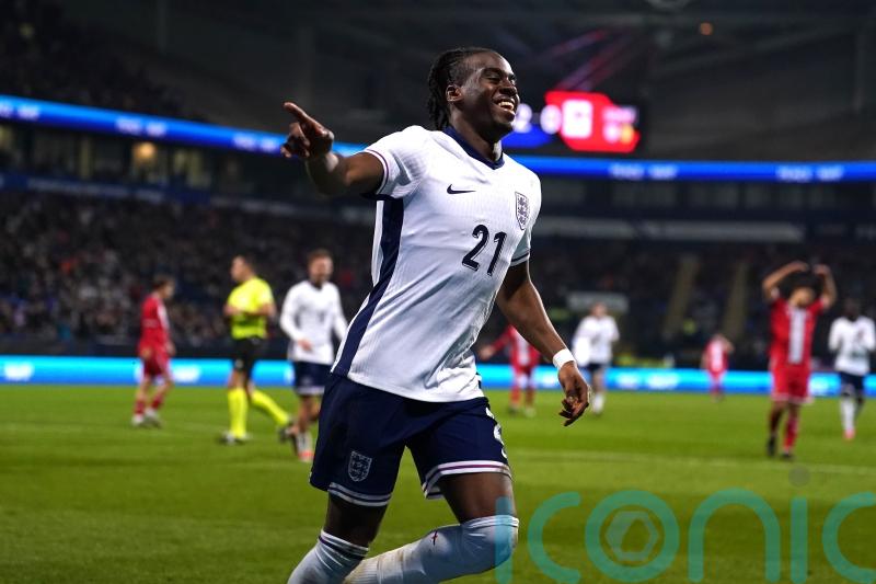 Chelsea complete signing of winger Jamie Gittens from Borussia Dortmund