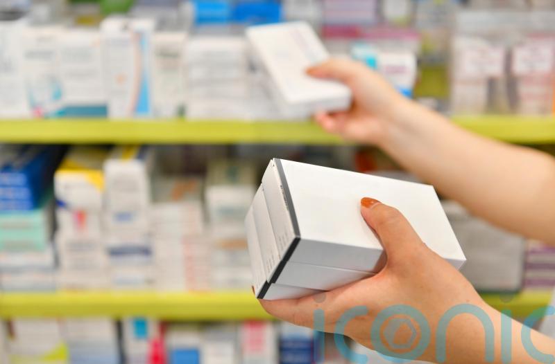 Harris talks to pharma sector representatives amid threat of US tariffs