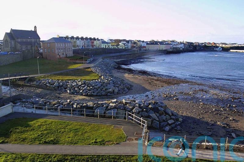 Man pulled from water in Co Donegal dies in hospital
