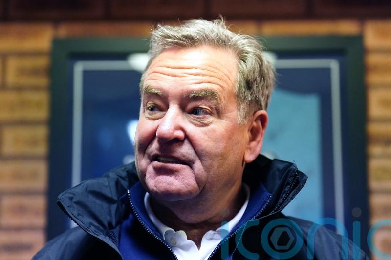 I&rsquo;d rather sit with the fans, says Jeff Stelling amid row with Hartlepool owner