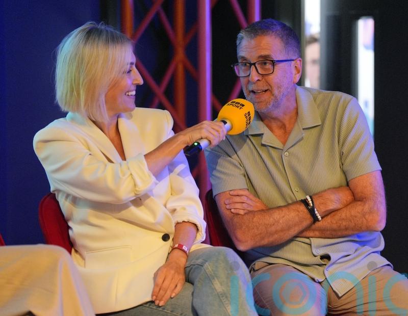 Match of the Day: Mark Chapman makes quip as show starts life after Gary Lineker