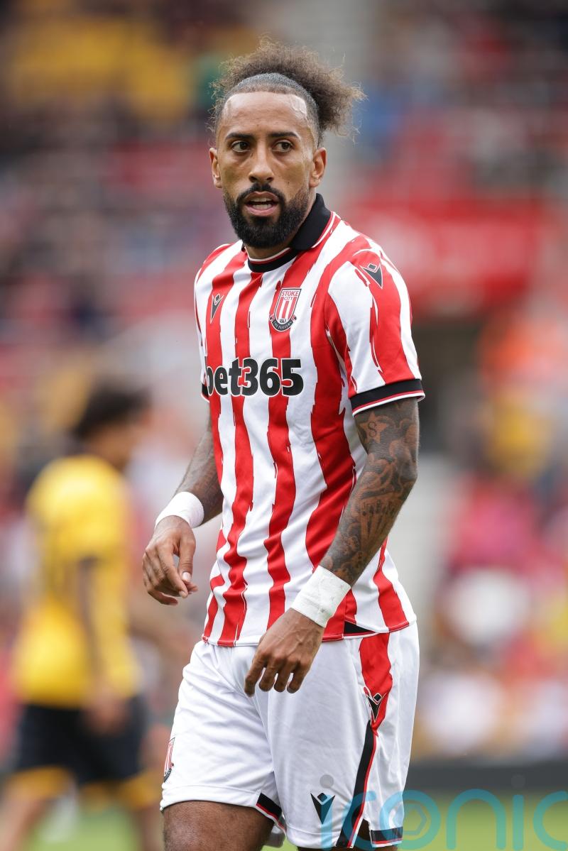 Stoke maintain winning start by seeing off Southampton