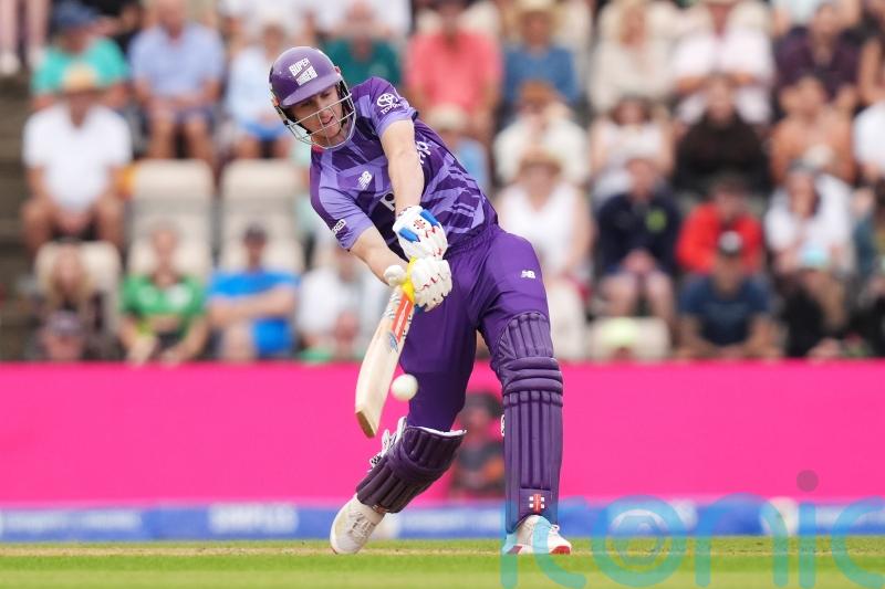 Harry Brook and Zak Crawley help Superchargers go level at top of table