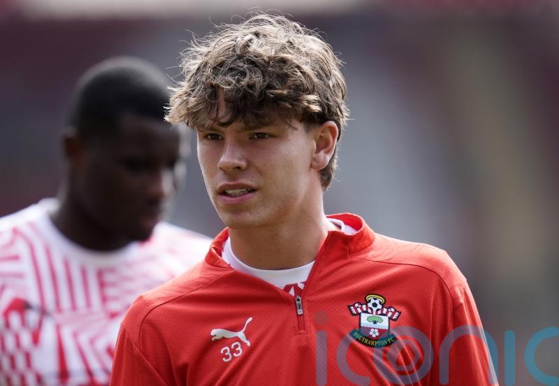 Everton sign highly-rated teenager Tyler Dibling from Southampton