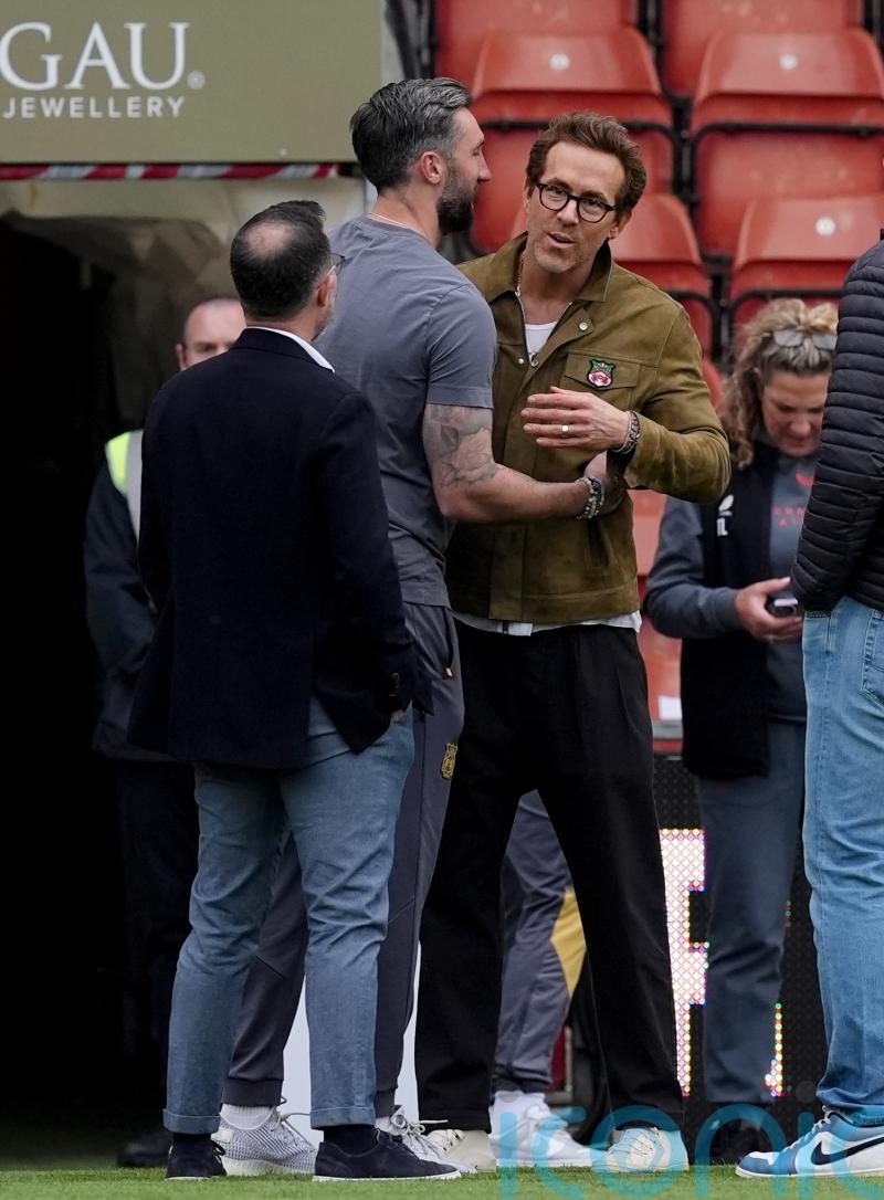 Mum&rsquo;s the word for Ryan Reynolds as her &lsquo;boyfriend&rsquo; Ollie Palmer leaves Wrexham