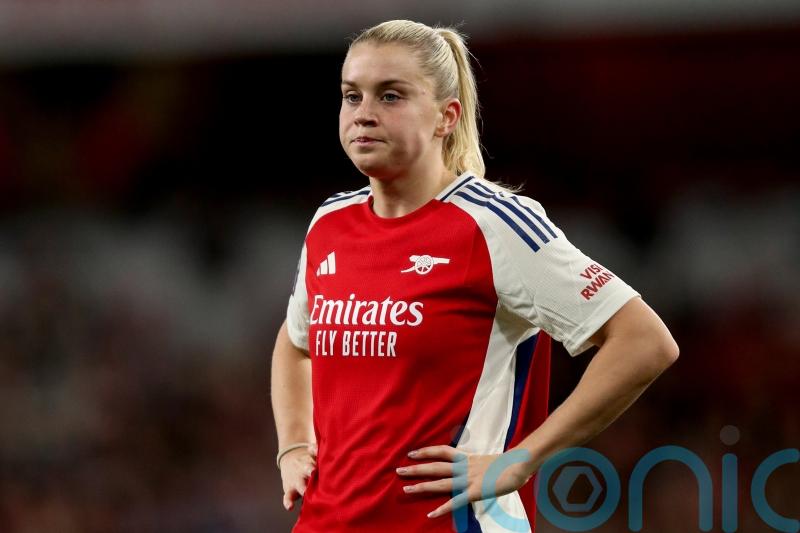 Renee Slegers thrilled to keep &lsquo;impressive player&rsquo; Alessia Russo at Arsenal