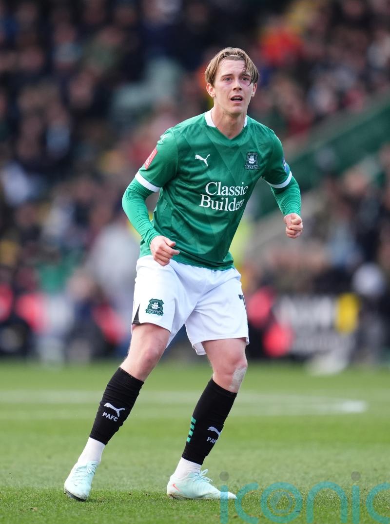 Lincoln and Wigan share spoils as both sides see red