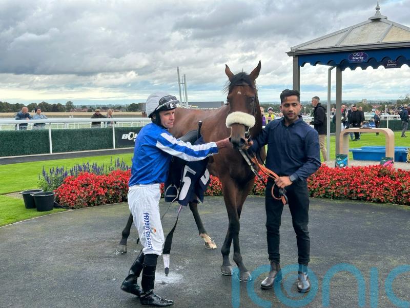 Lady Youmzain makes immediate impact on Beverley bow