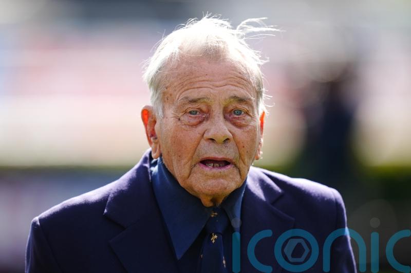 Former Test umpire Harold &lsquo;Dickie&rsquo; Bird dies aged 92