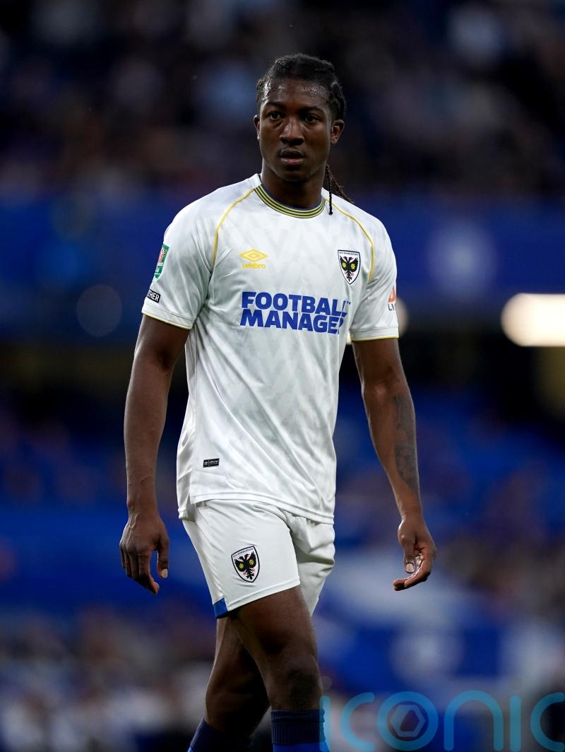 Josh Neufville scores again as Bradford march on