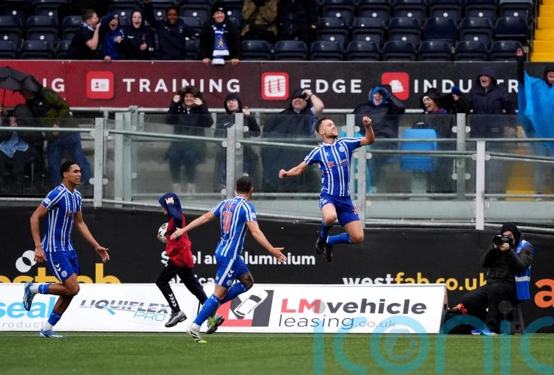 Kilmarnock cruise to victory over St Mirren