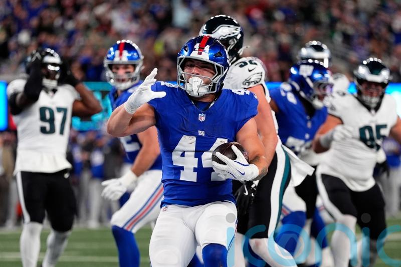 Cam Skattebo scores three touchdowns as New York Giants stun champions