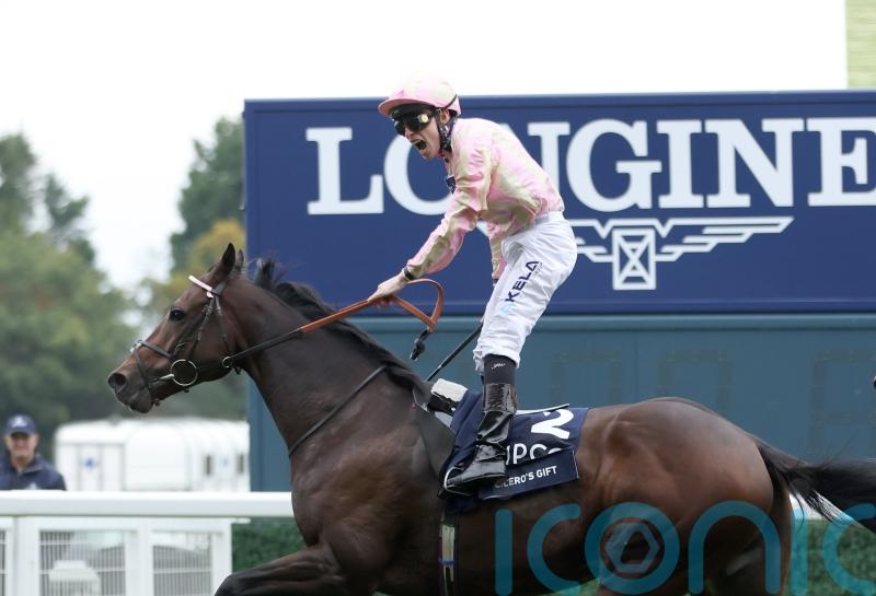 Cicero&rsquo;s Gift stuns QEII field with 100-1 win