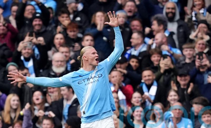 Erling Haaland scores twice as Manchester City beat Everton
