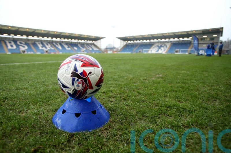 Joe Tomlinson strikes late as MK Dons beat Colchester for second-round spot