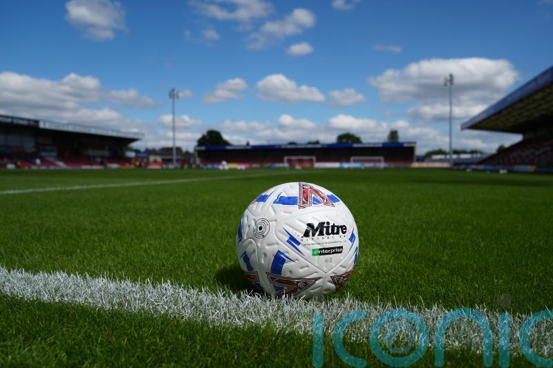 Solihull thrash 10-man Truro