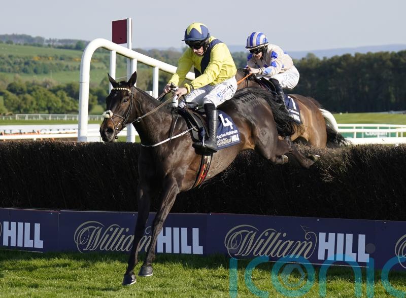 Nationale service set to resume at Navan on Saturday