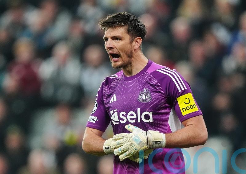 Eddie Howe defends Nick Pope after error leads to Newcastle collapse in France