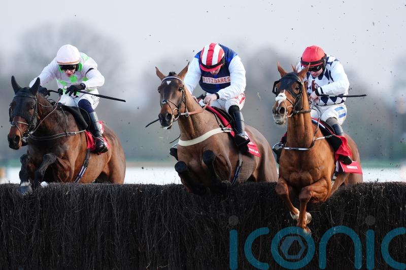 The Jukebox Man rules in King George for Harry Redknapp