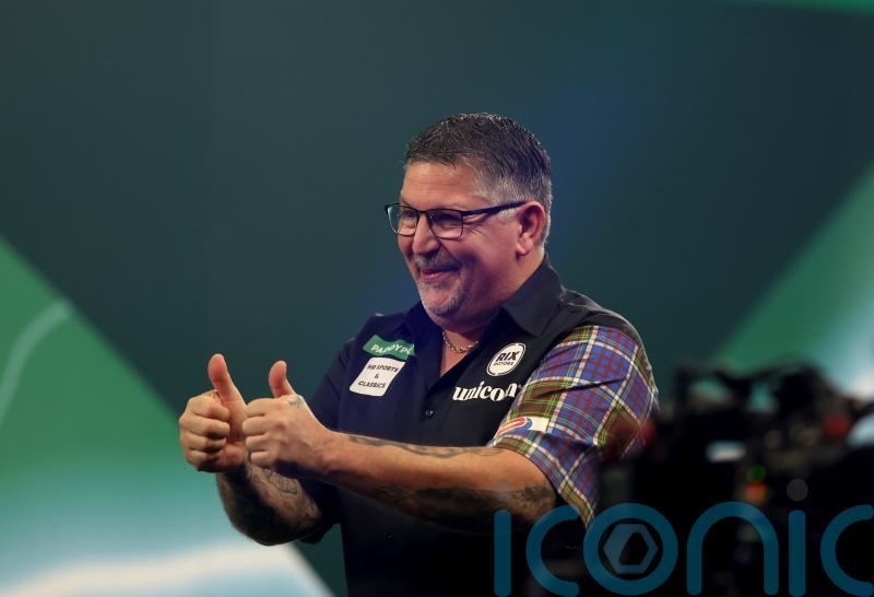 Gary Anderson renaissance continues with return to World Championship last four