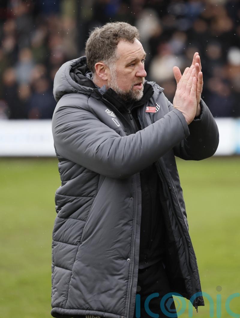 David Artell hails &lsquo;magnificent&rsquo; performance as Grimsby beat 10-man Notts County