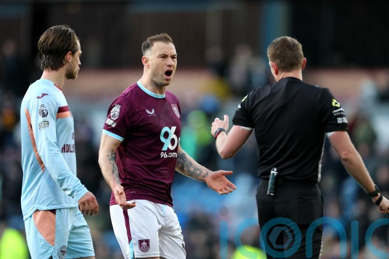 Scott Parker gutted as Burnley&rsquo;s comeback is derailed by VAR decisions